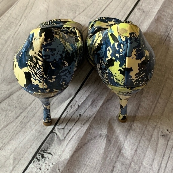 ✅2X Host Pick✅ BCBGeneration Stiletto Open Toe Pumps, Size 6B - Picture 4 of 8